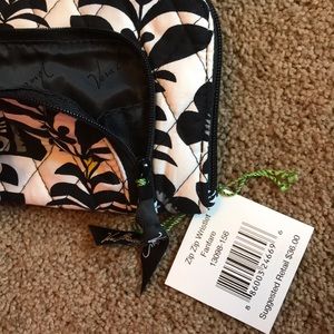 Vera Bradley zip zip wristlet fanfare